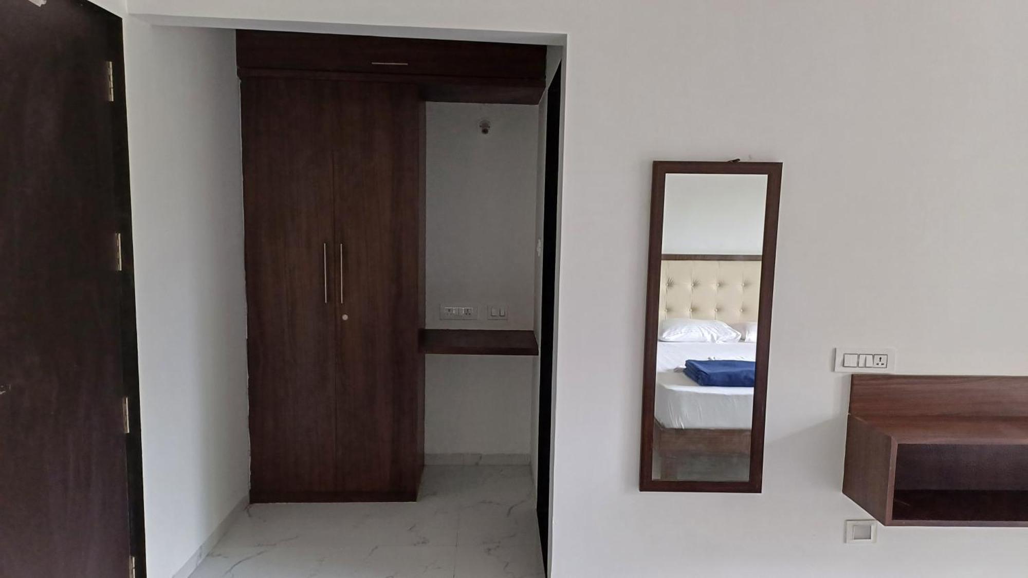 Papa House Aparthotel Karandi Khurd Exterior foto